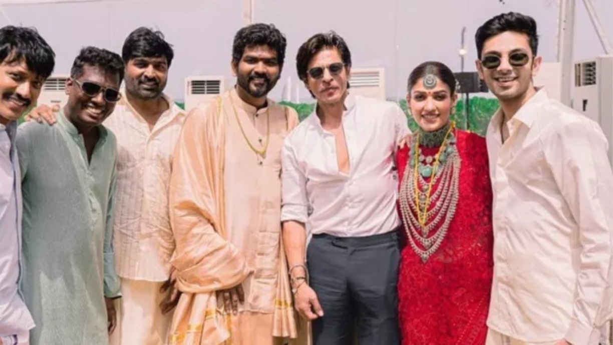 विजय सेतुपति, शाहरुख खान जवान, विजय सेतुपति जवान रोल, जवान फिल्म विवाद, शाहरुख खान विजय सेतुपति, जवान मूवी रिव्यू, विजय सेतुपति इंटरव्यू, जवान फिल्म विलेन, विजय सेतुपति अफसोस, शाहरुख खान मूवी, जवान बॉक्स ऑफिस, जवान में विजय सेतुपति की भूमिका, जवान फिल्म कास्ट, विजय सेतुपति शाहरुख के साथ, जवान फिल्म हिट या फ्लॉप,